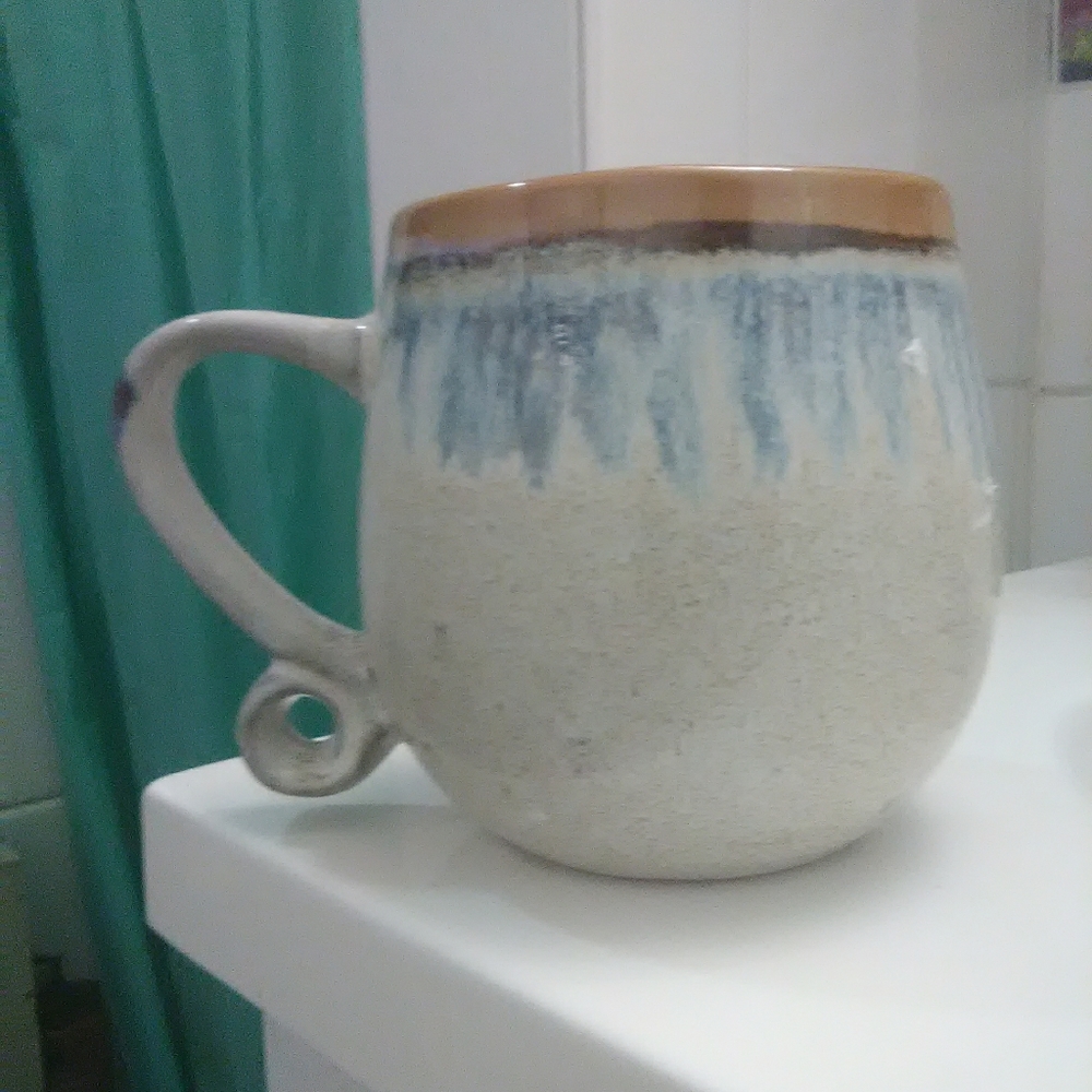 BNWT Unique mug